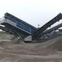 揚(yáng)州首臺(tái)！德國移動(dòng)式破碎篩分設(shè)備投入使用，解決建筑垃圾處理難題！